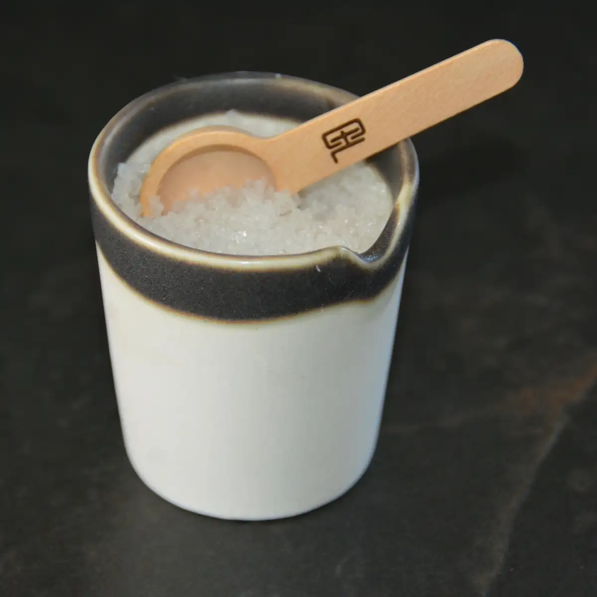 Fleur de Sel de Noirmoutier dans son pot céramique